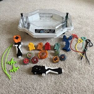 Beyblade Mixed Lot of 25 Pcs Burst Arena Metal Plastic Ripcords Launchers Used